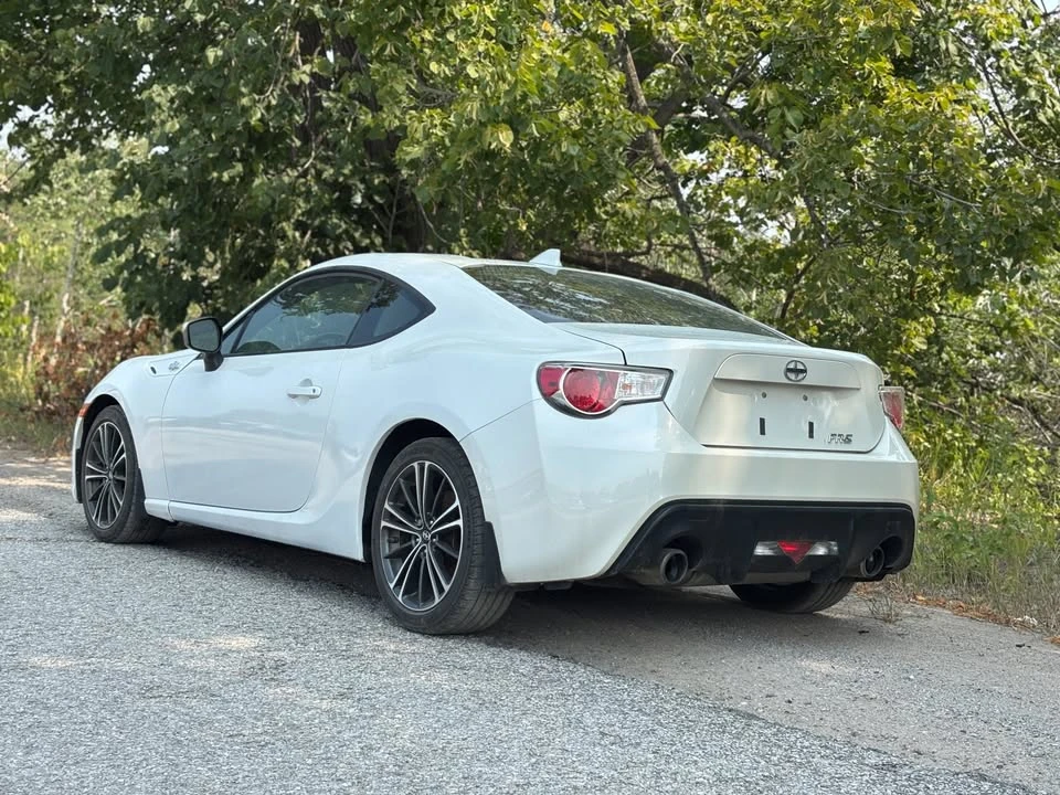 2015 Scion FR-S - Image 4 of 17