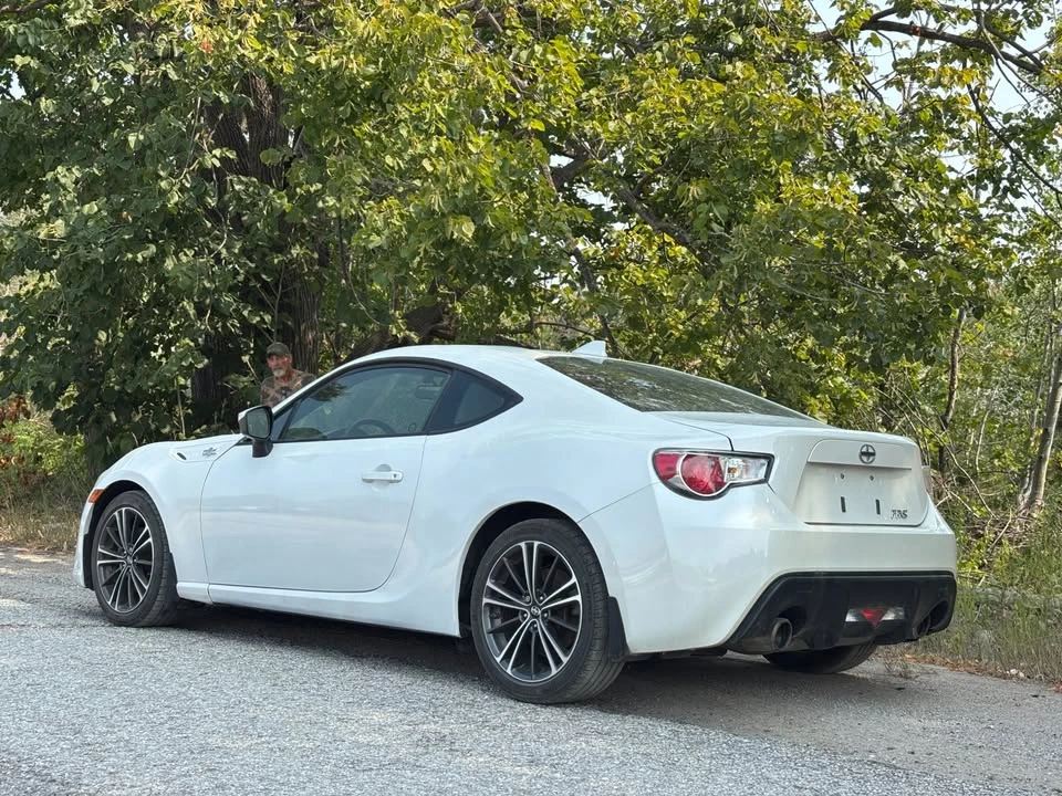 2015 Scion FR-S - Image 3 of 17