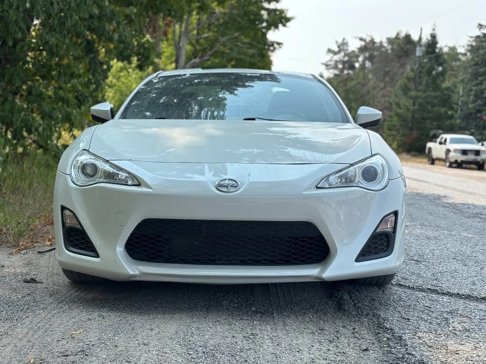 2015 Scion FR-S - Image 10 of 17