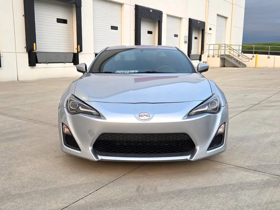 2015 Scion FR-S - Image 2 of 20