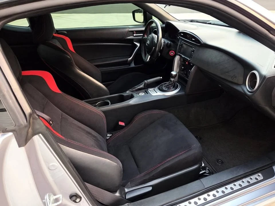 2015 Scion FR-S - Image 10 of 20