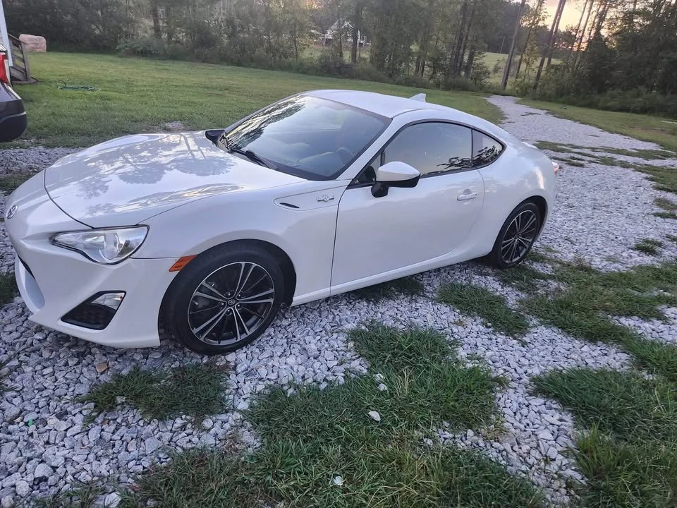 2015 Scion FR-S - Image 3 of 7