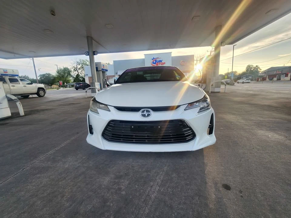 2015 Scion tC - Image 2 of 15