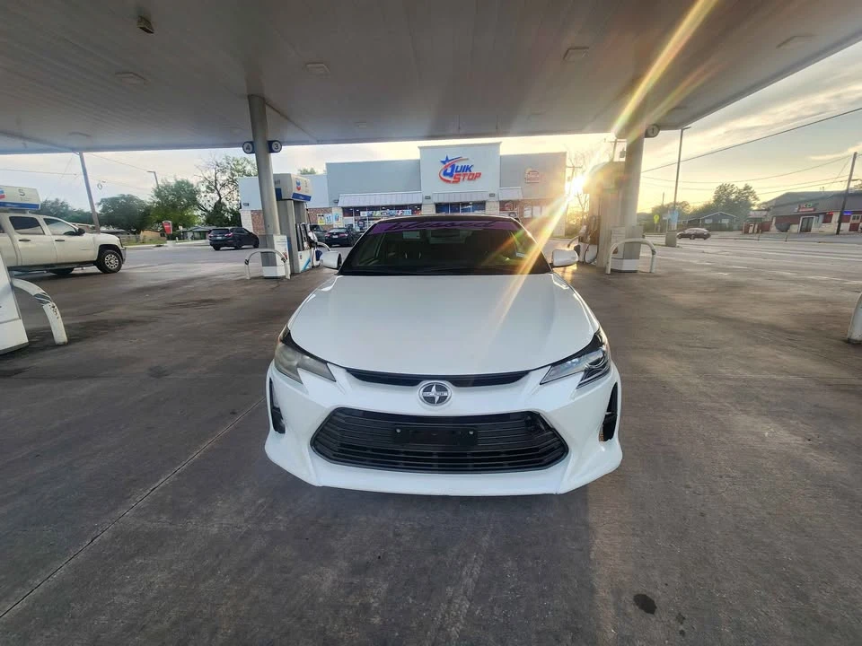 2015 Scion tC - Image 3 of 15