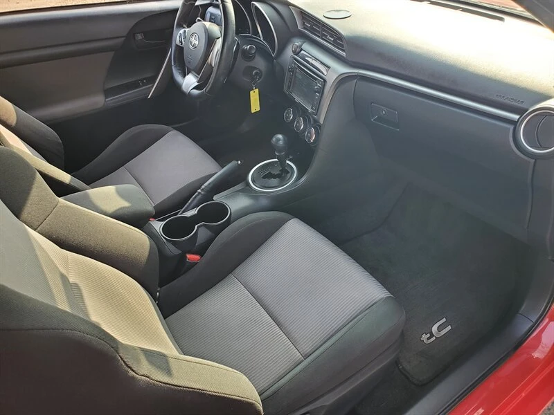 2015 Scion tC - Image 10 of 15
