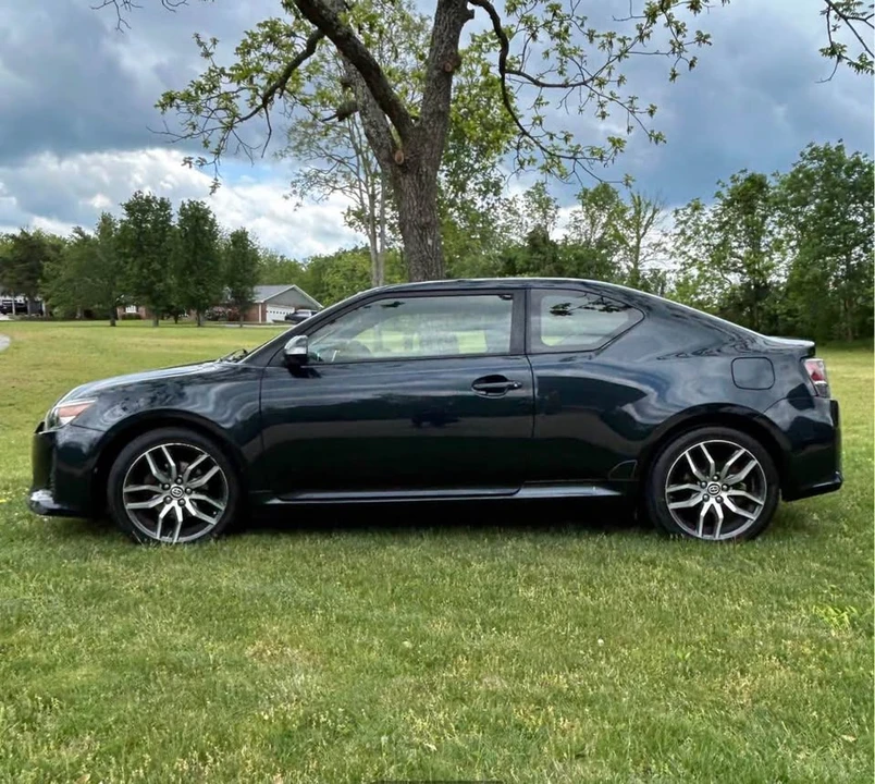 2015 Scion tC - Image 2 of 14