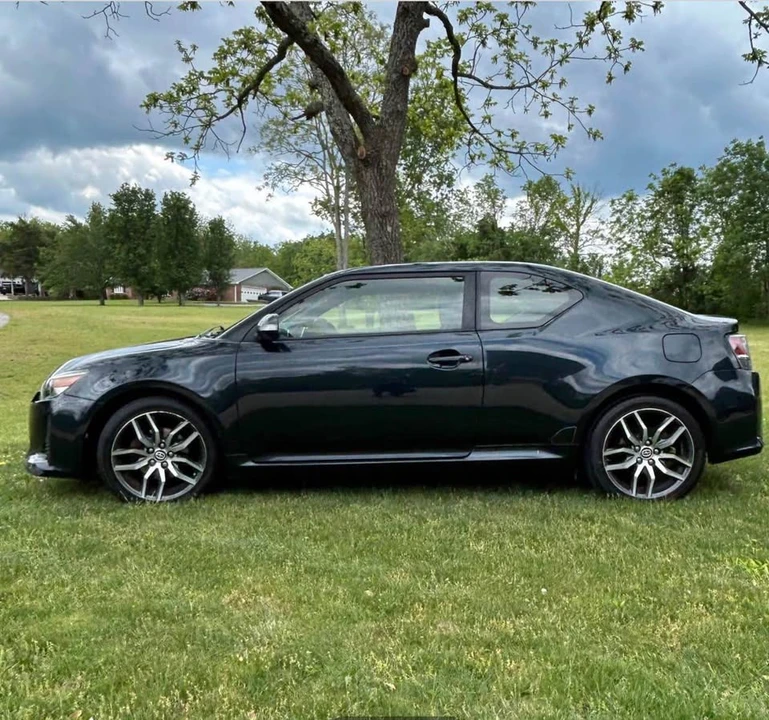 2015 Scion tC - Image 9 of 14