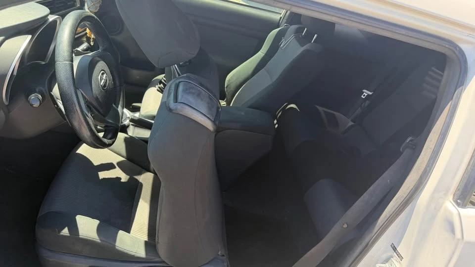 2015 Scion tC - Image 5 of 10