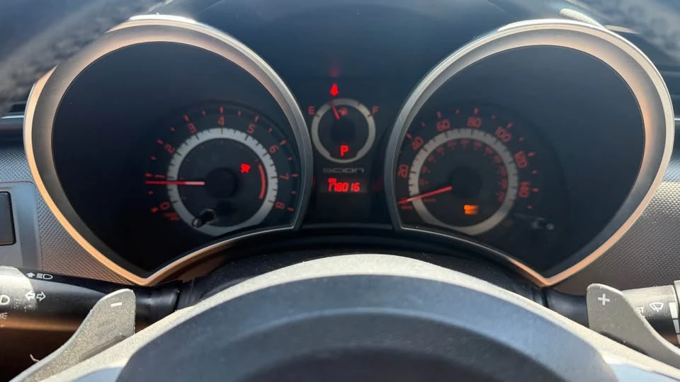 2015 Scion tC - Image 6 of 10