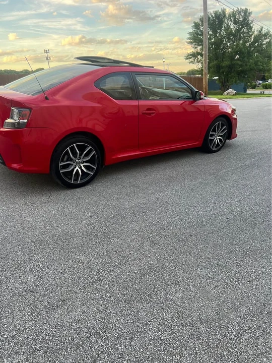 2015 Scion tC - Image 3 of 12