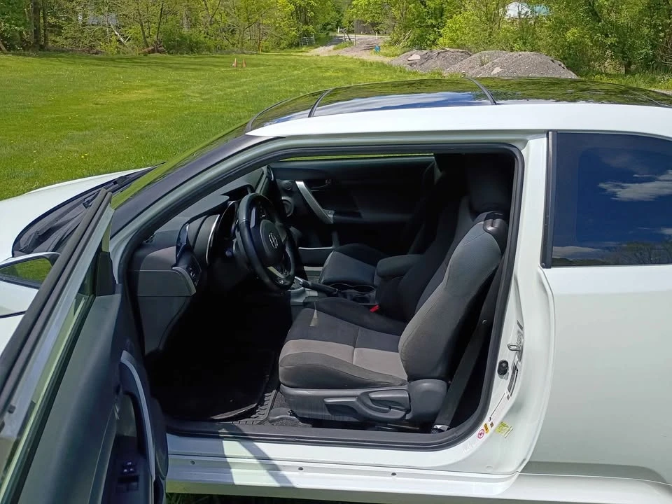 2015 Scion tC - Image 5 of 6