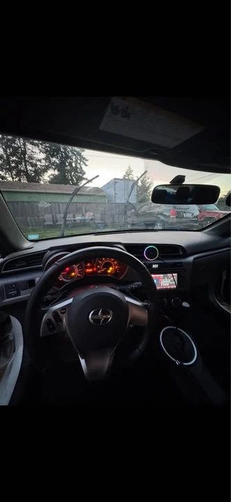 2015 Scion tC - Image 8 of 11