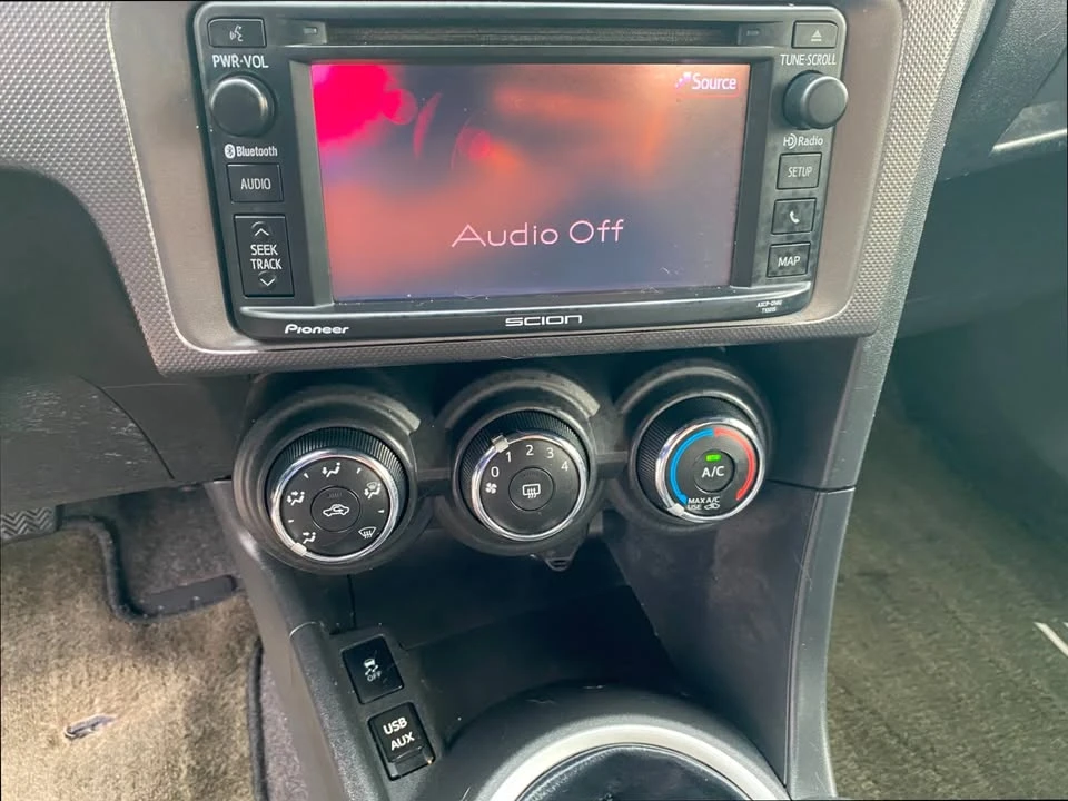 2015 Scion tC - Image 13 of 17