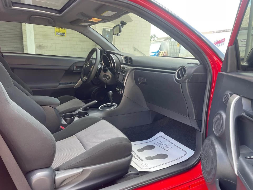 2015 Scion tC - Image 8 of 11