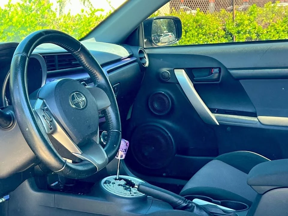 2015 Scion tC - Image 5 of 15