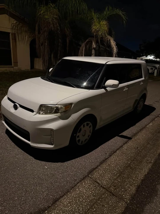 2015 Scion xB - Image 4 of 5