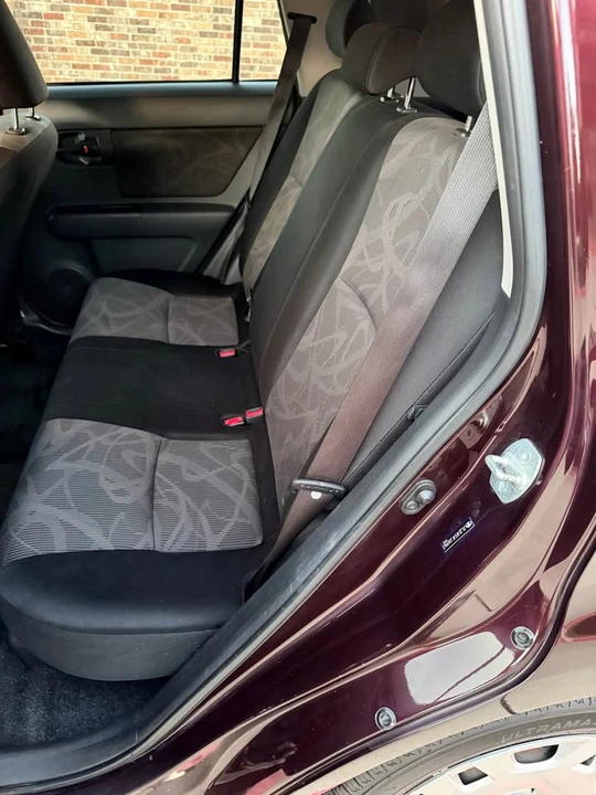 2015 Scion xB - Image 18 of 19