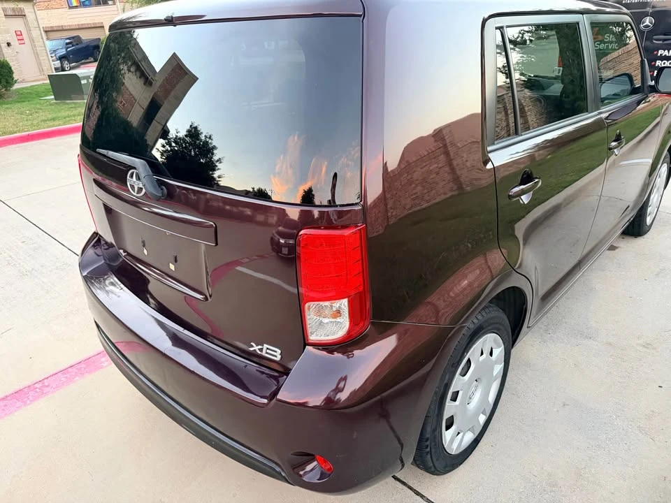 2015 Scion xB - Image 5 of 19