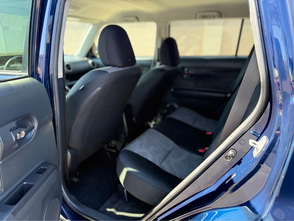 2015 Scion xB - Image 4 of 11