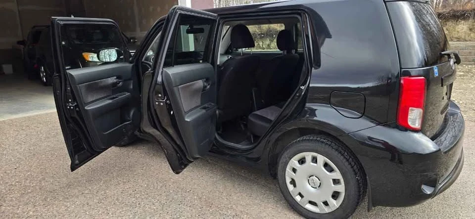 2015 Scion xB - Image 17 of 19