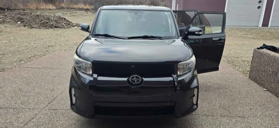 2015 Scion xB - Image 12 of 19
