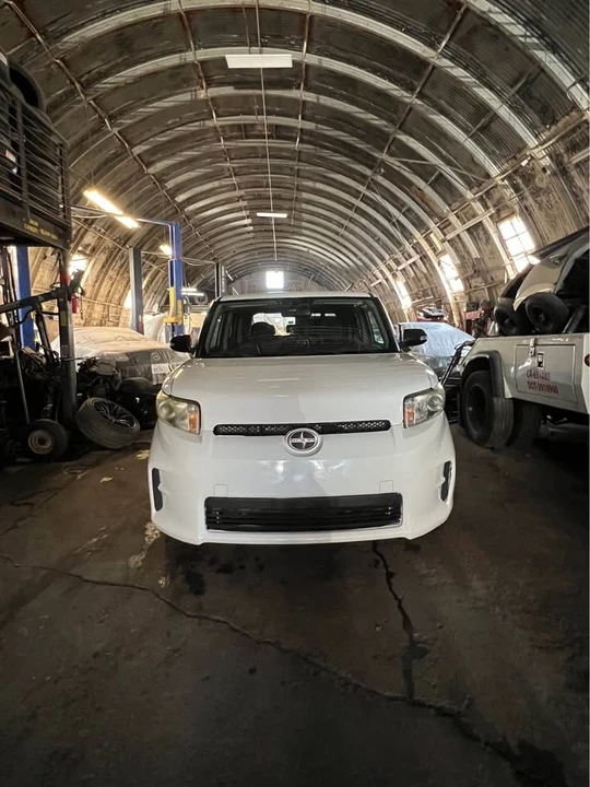 2015 Scion xB - Image 3 of 6