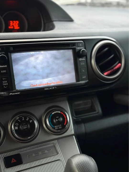 2015 Scion xB - Image 12 of 13
