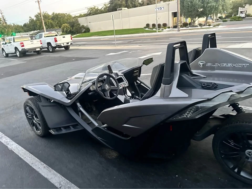 2015 Polaris Slingshot - Image 6 of 9