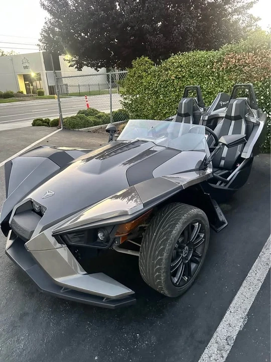2015 Polaris Slingshot - Image 9 of 9