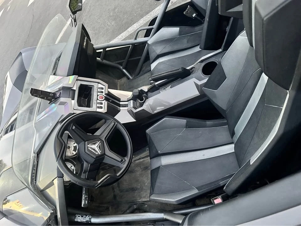 2015 Polaris Slingshot - Image 7 of 9
