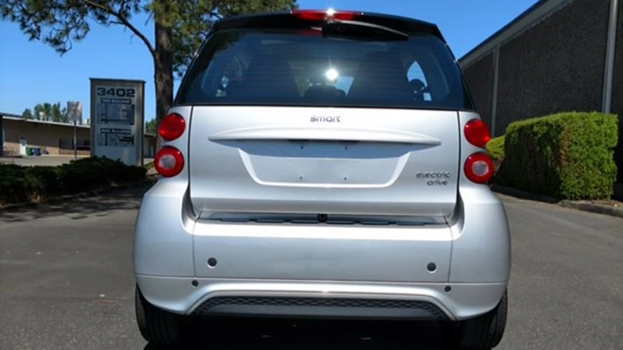 2015 Smart Fortwo 3rd Gen - Image 9 of 10
