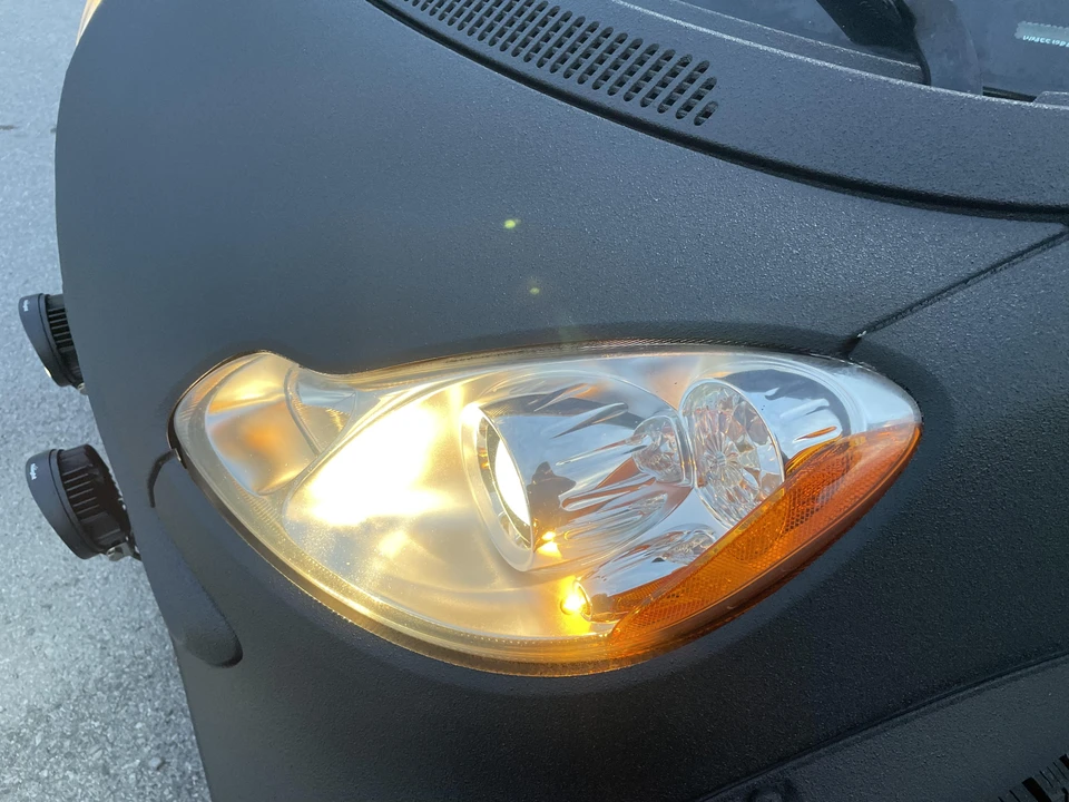 2015 Smart Fortwo 3rd Gen - Image 20 of 31