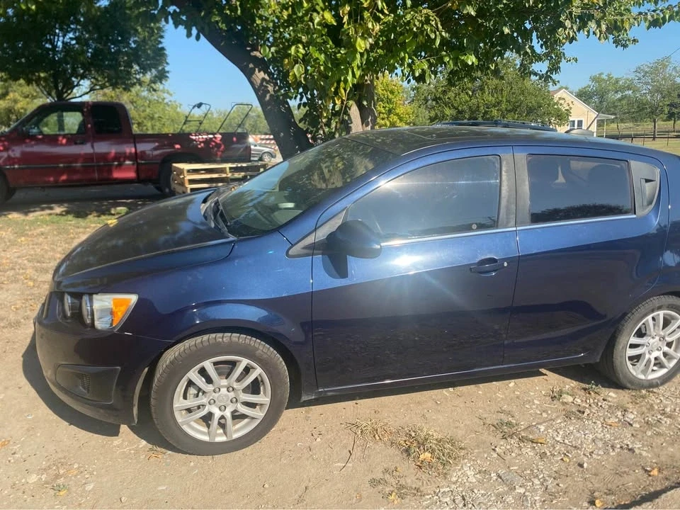 2015 Chevrolet Aveo/Sonic - Image 2 of 2