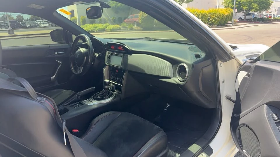 2015 Subaru BRZ 1st Gen - Image 16 of 20