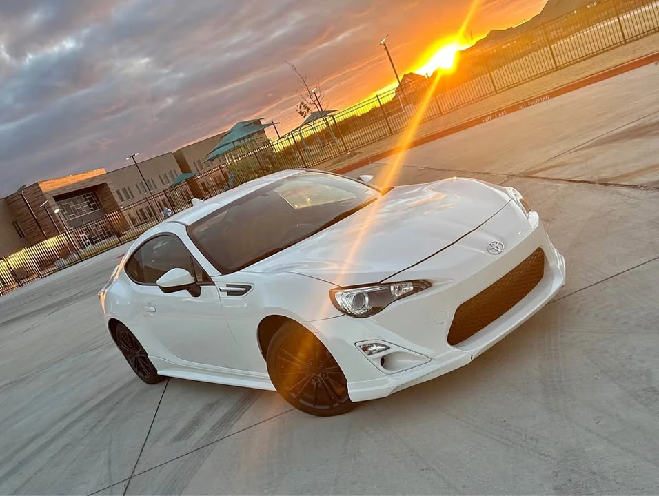 2015 Subaru BRZ 1st Gen - Image 2 of 11