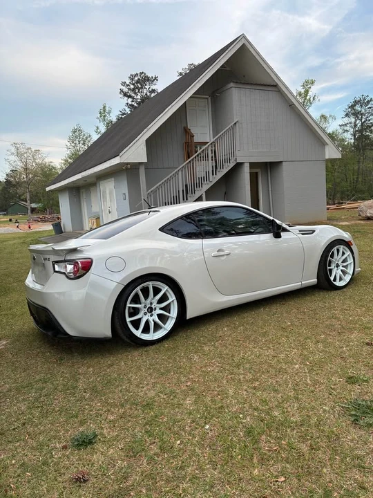2015 Subaru BRZ 1st Gen - Image 6 of 13