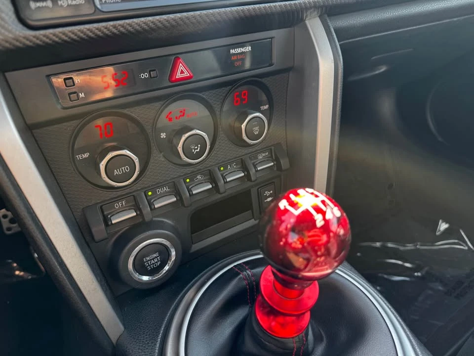 2015 Subaru BRZ 1st Gen - Image 10 of 12