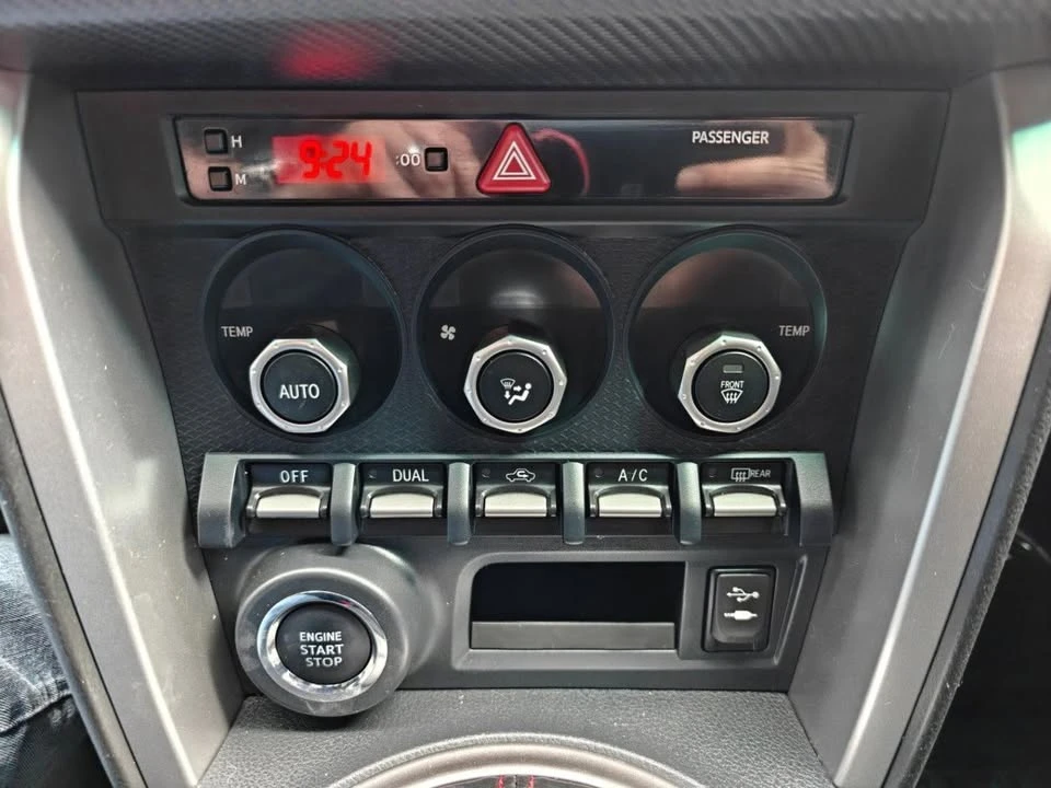 2015 Subaru BRZ 1st Gen - Image 17 of 20