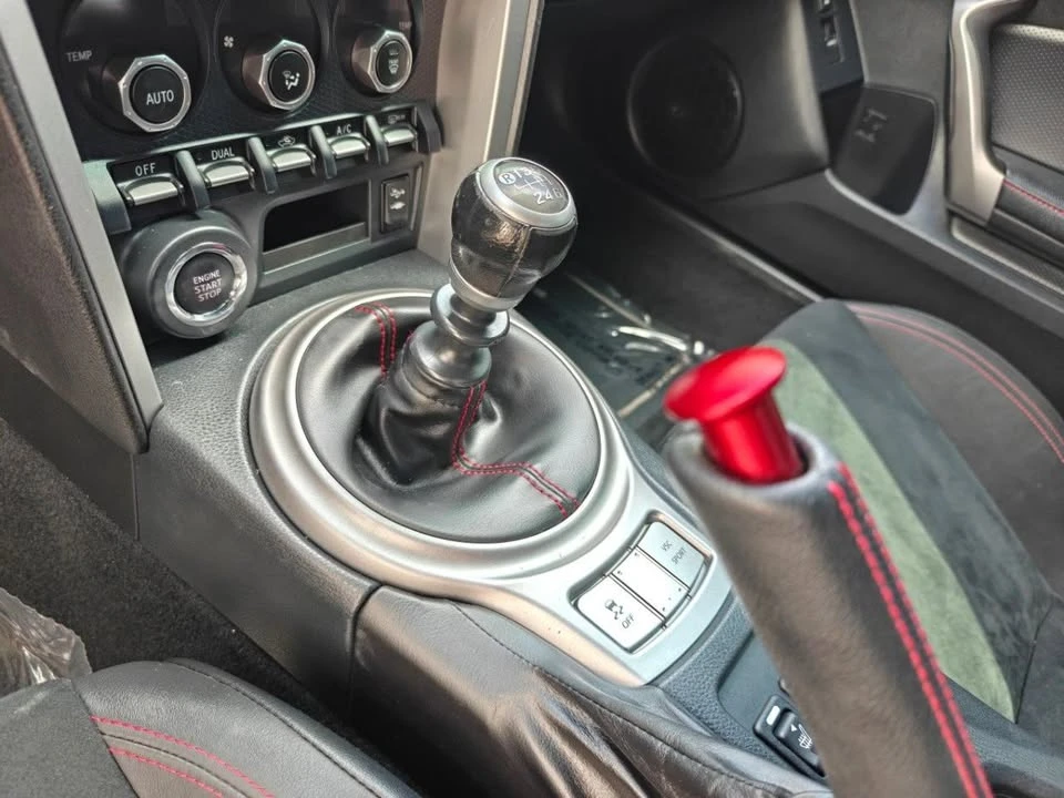2015 Subaru BRZ 1st Gen - Image 18 of 20