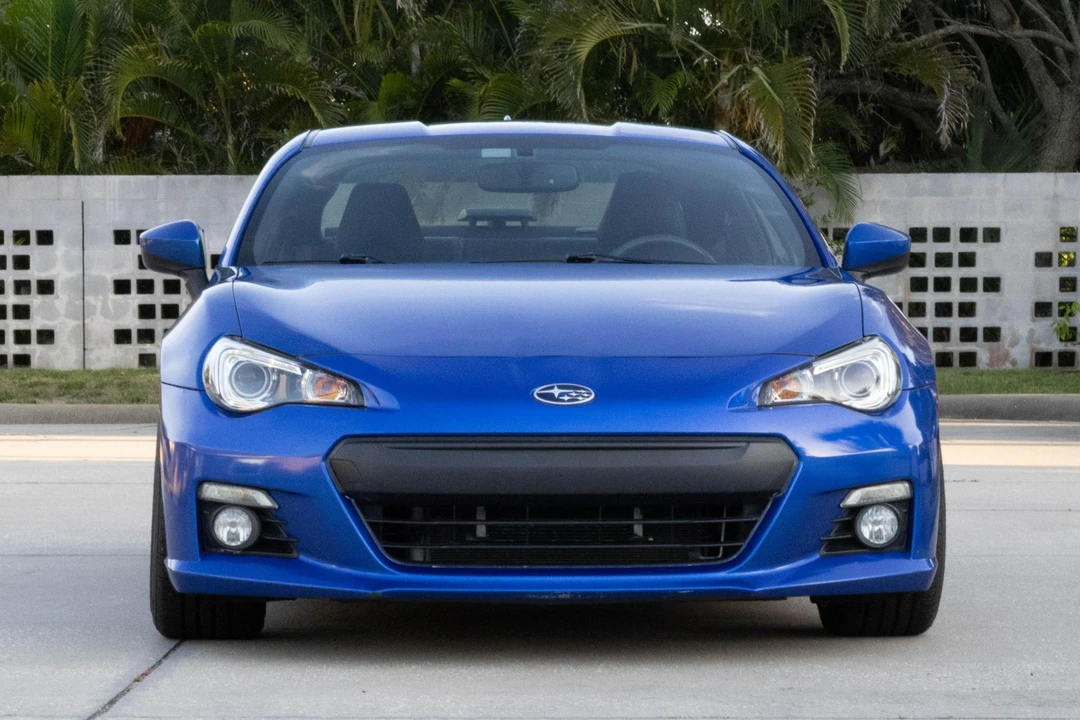 2015 Subaru BRZ 1st Gen - Image 2 of 31