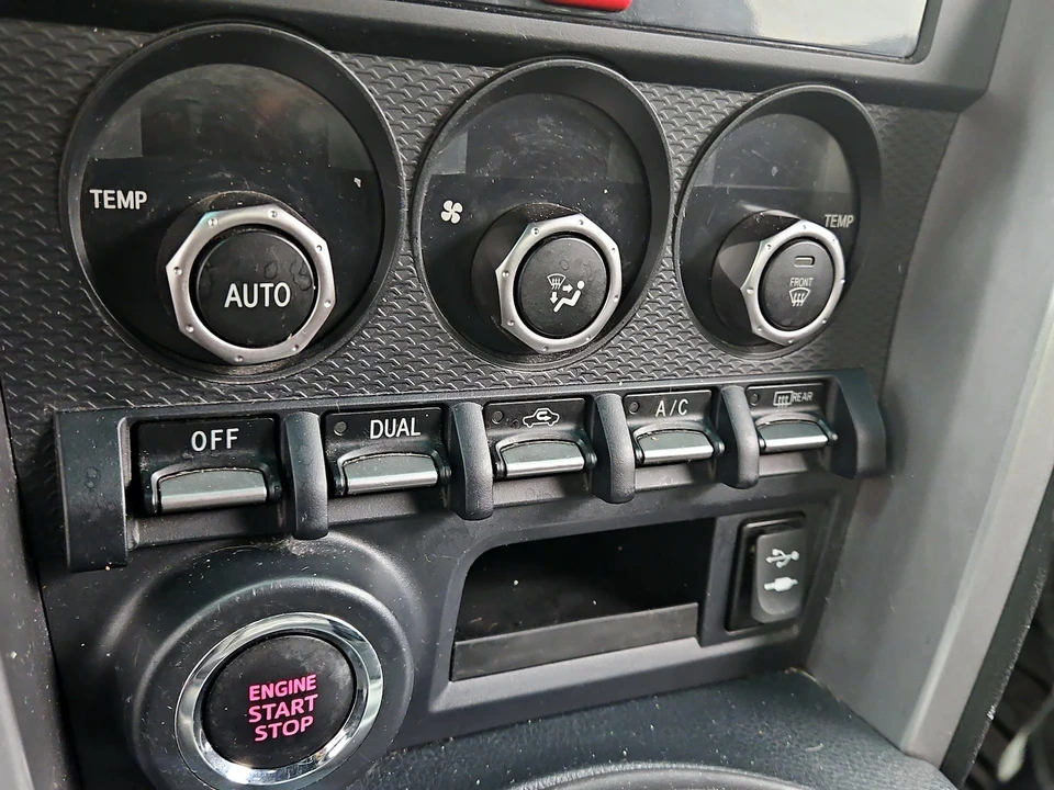2015 Subaru BRZ 1st Gen - Image 16 of 23