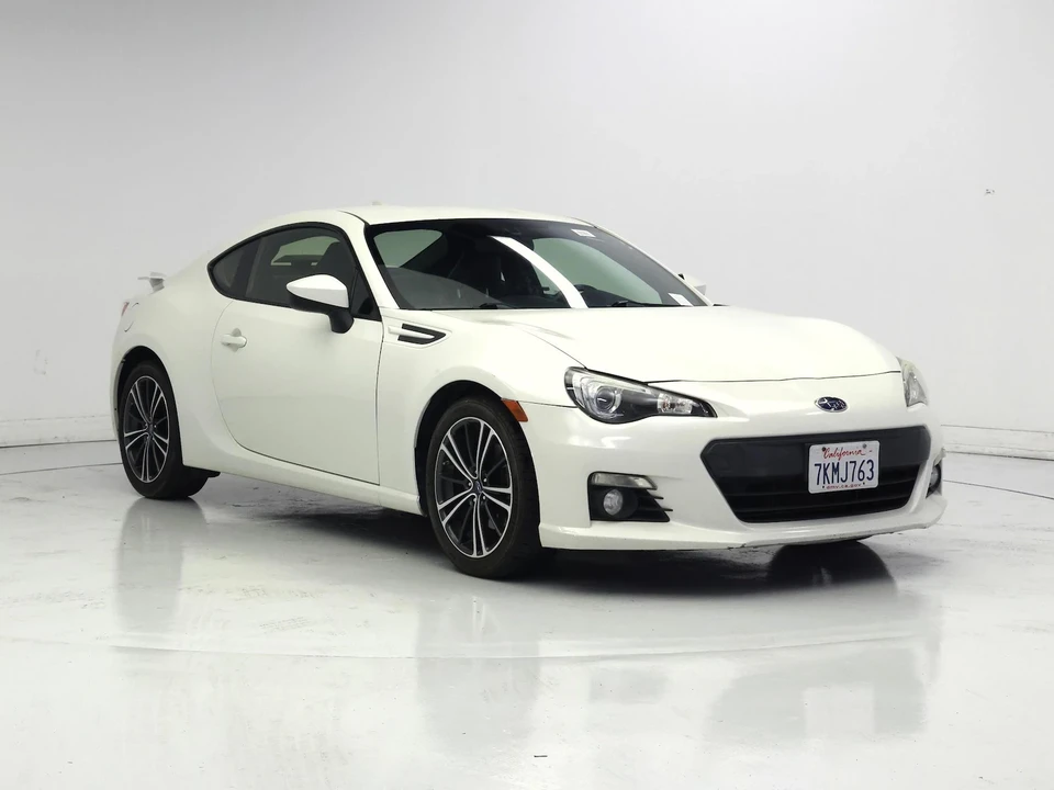2015 Subaru BRZ 1st Gen - Image 2 of 24