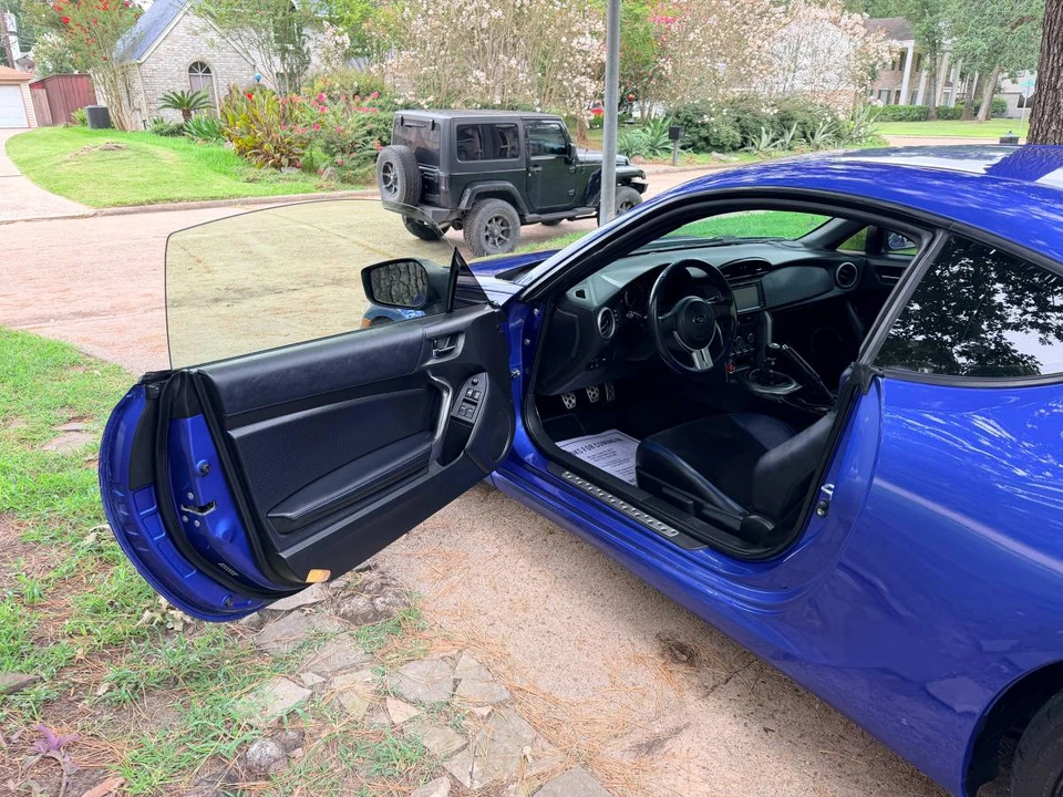 2015 Subaru BRZ 1st Gen - Image 11 of 20