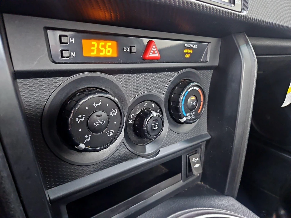 2015 Subaru BRZ 1st Gen - Image 16 of 24