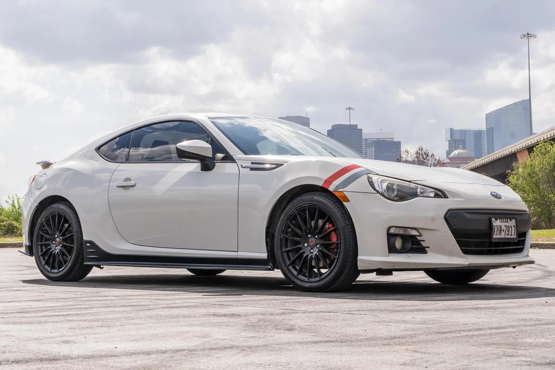 2015 Subaru BRZ 1st Gen - Image 10 of 31