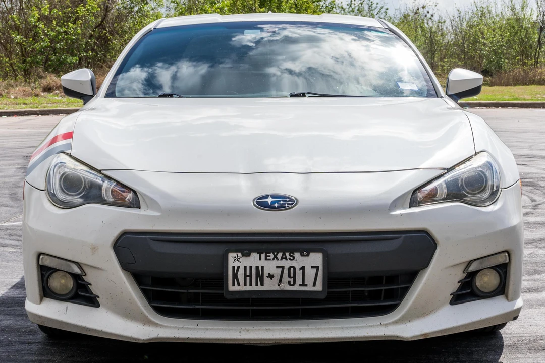 2015 Subaru BRZ 1st Gen - Image 2 of 31