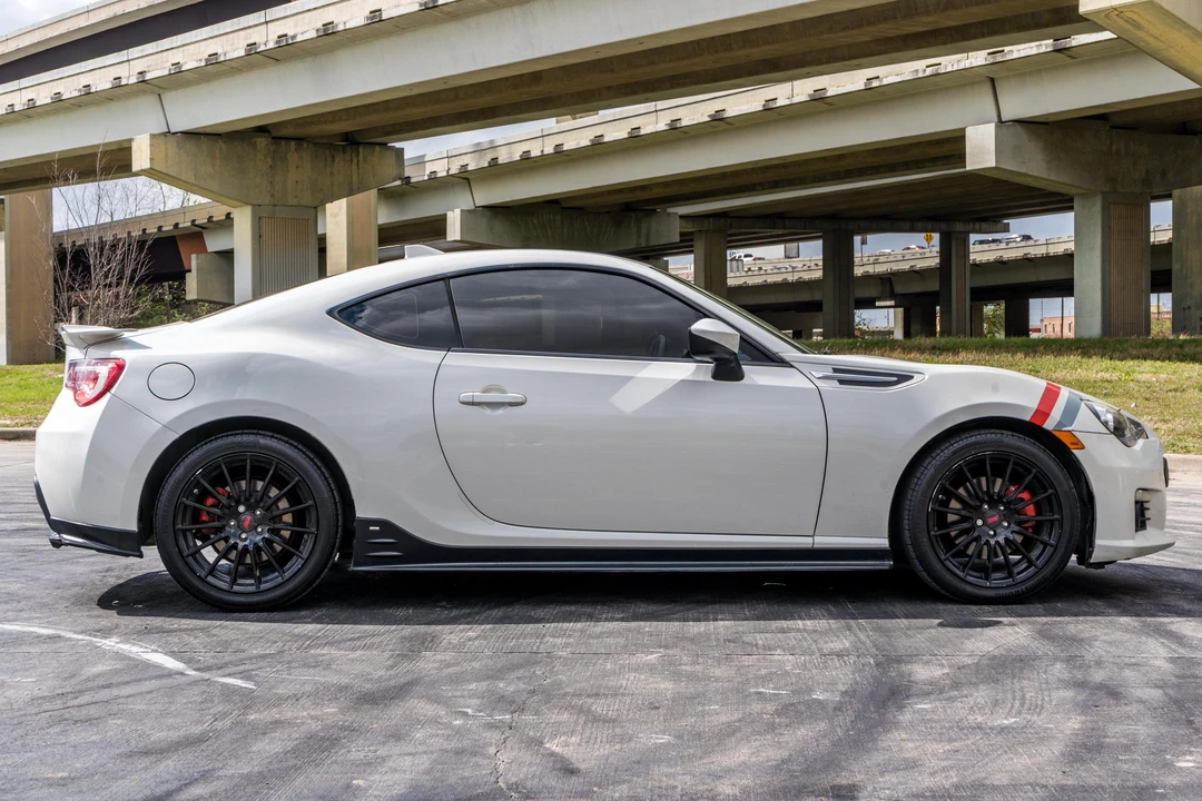 2015 Subaru BRZ 1st Gen - Image 3 of 31