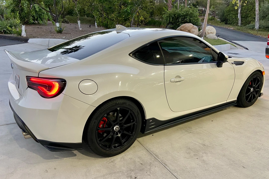 2015 Subaru BRZ 1st Gen - Image 4 of 28