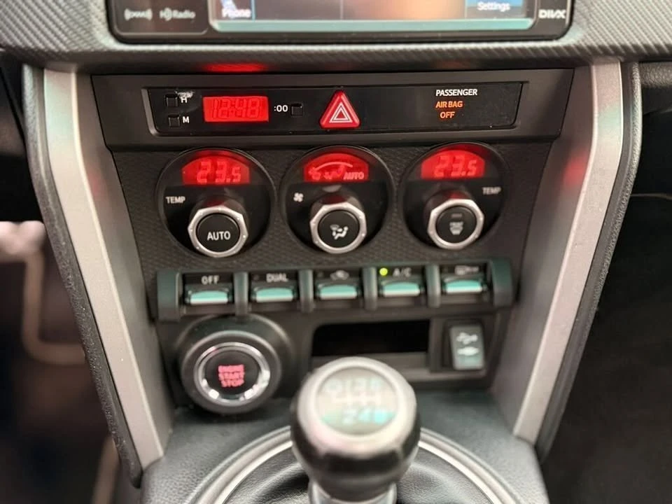 2015 Subaru BRZ 1st Gen - Image 17 of 20