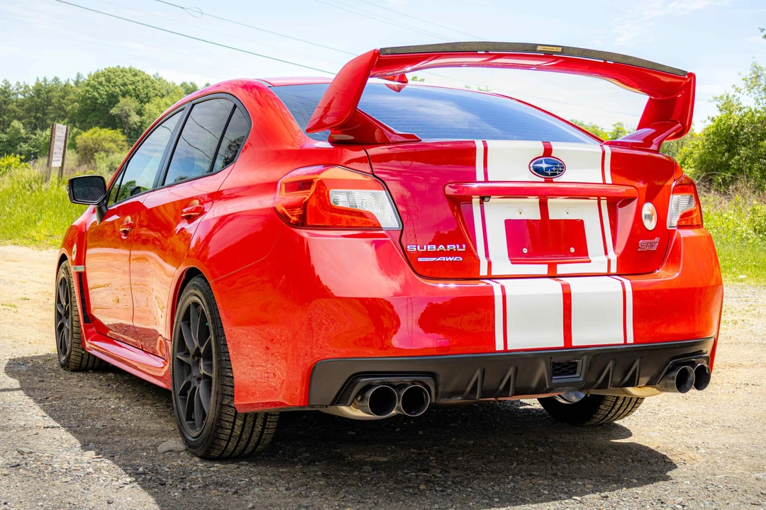 2015 Subaru Impreza WRX STi 4th Gen - Image 27 of 31